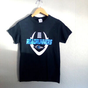 Gildan t-shirt size small ( box BD )
